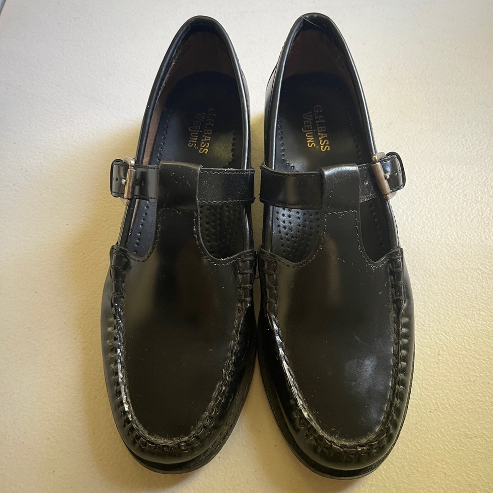 GH Bass WOMENS MARY JANE WEEJUNS LOAFER in size 6.5M